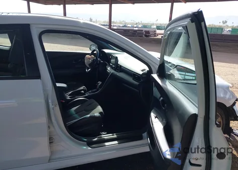 2019 Hyundai Veloster 2.0 Premium z USA, uszkodzony, nr VIN KMHTG6AF8KU003542